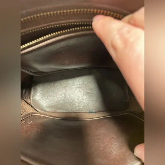 VINTAGE COACH TRIBECA SHOULDER BAG IN MAHOGANY - Picture 3 of 16